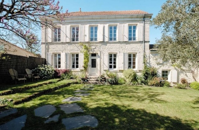 "L'Hermione * " Charming gîte for 6 in the Charente countryside