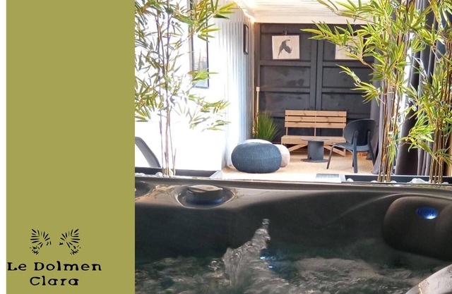 La Bâtisse du Dolmen Clara, 15 people, SPA & swimming pool