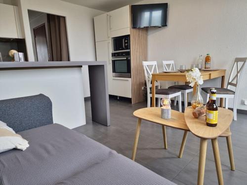 La cabine du Port, cosy, vue mer, plage à 100m