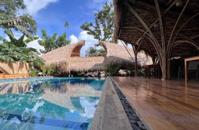 La Colonial Resort