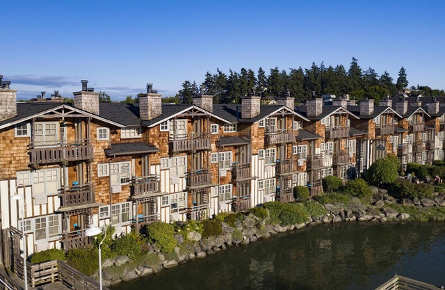 La Conner Channel Lodge