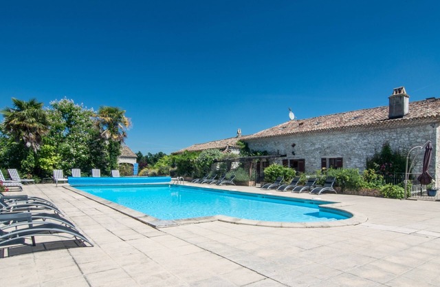 La Ferme - Fantastic Gite complex with pool in 30+ acres nr Bergerac