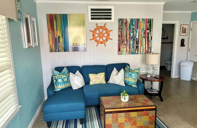 La Gabriella - Sunnyside Breeze Cottage/Walking Distance to Laguna Beach
