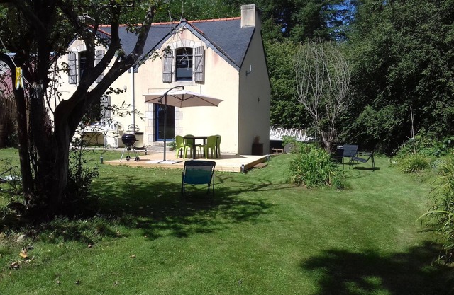 La Maison au Cœur de la Forêt. Maison Cosy, Avec Cheminée, au Cœur D'un Bois