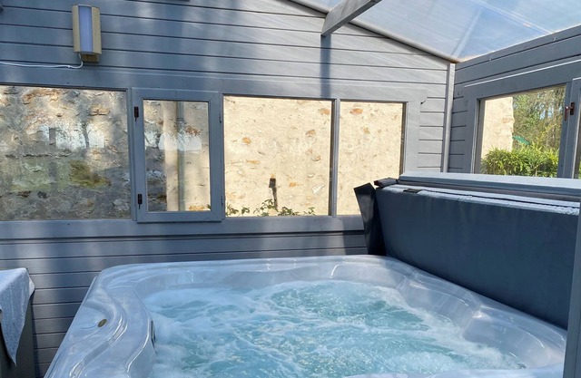 La Pampa - La Pellerie gites - swimming pool & spa - 2 gites for 4 people