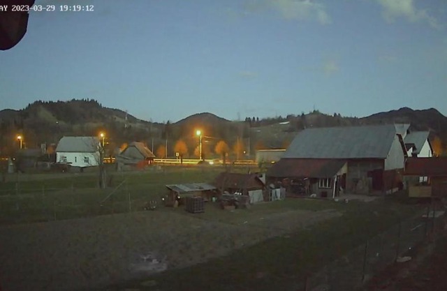 La poalele Raraului Campingplatz