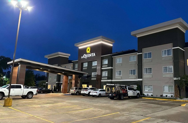 La Quinta Inn & Suites by Wyndham Fayetteville