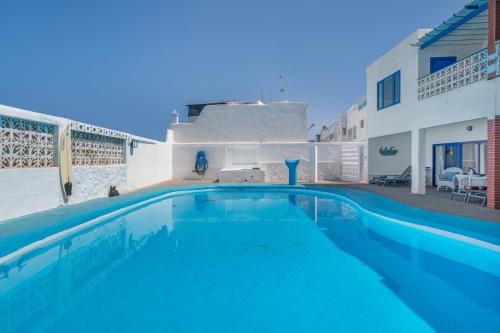 La Santa Surf House