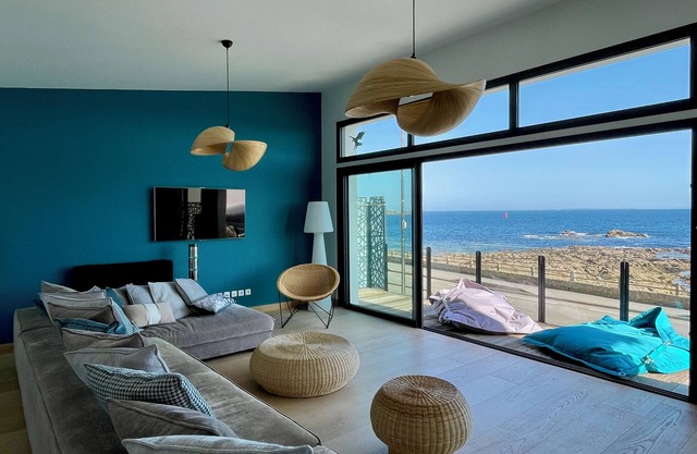 La Vie en Bleu-Vue mer-Face château-Wifi- Parking