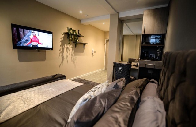 Ladywell House Suites - Chinatown - Self Check-in