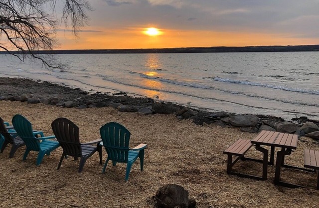 Lake Access, Stunning Views; Bright & Spacious