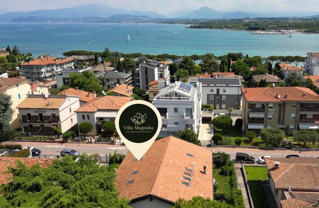 Lake Garda Holiday Apartment 2 Villa Magnolia