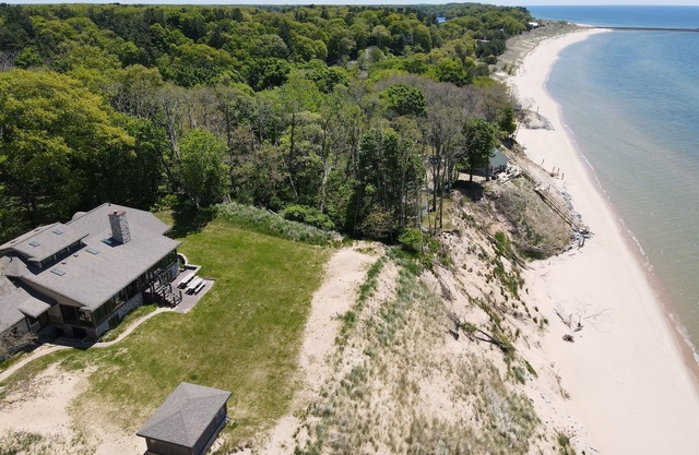 Lake Michigan Private Beachfront Midterm Rental