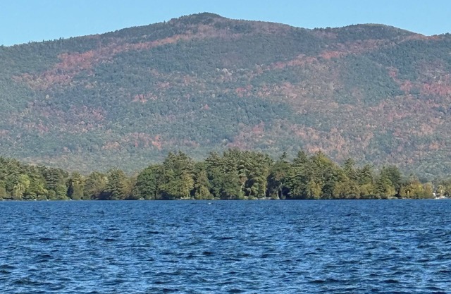 Lake side condo - ski hike beach pool dock options tennis and pickle ball