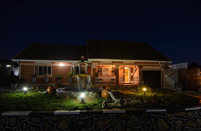 Lake Victoria Country Home