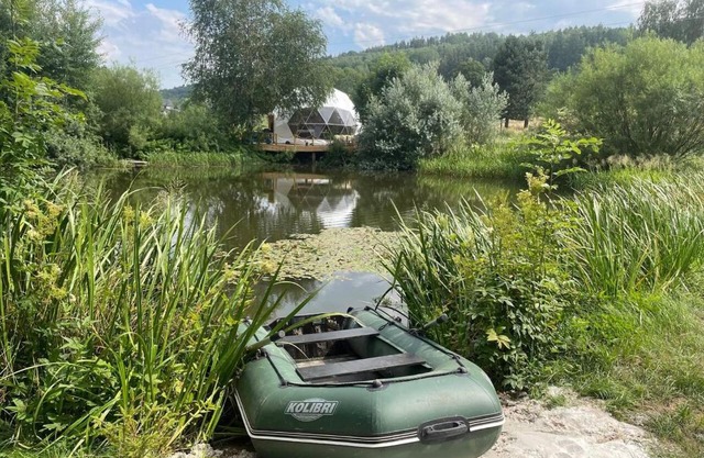 Lake view Dome Sleeps 6 -Hot tub -Fireplace