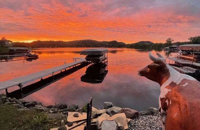 Lake Wisconsin - Sunset Bay Stunner
