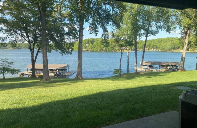 Lakefront! 2-bedroom townhome at Smith Mountain Lake