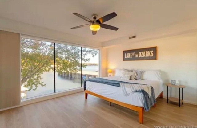 Lakefront Condo with Lakeside Pool
