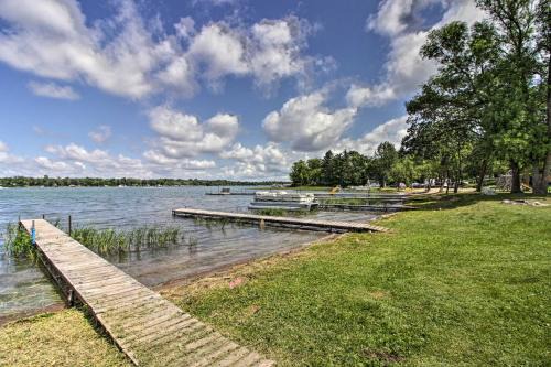 Lakefront Retreat with Boat Rentals, Beach and Bar