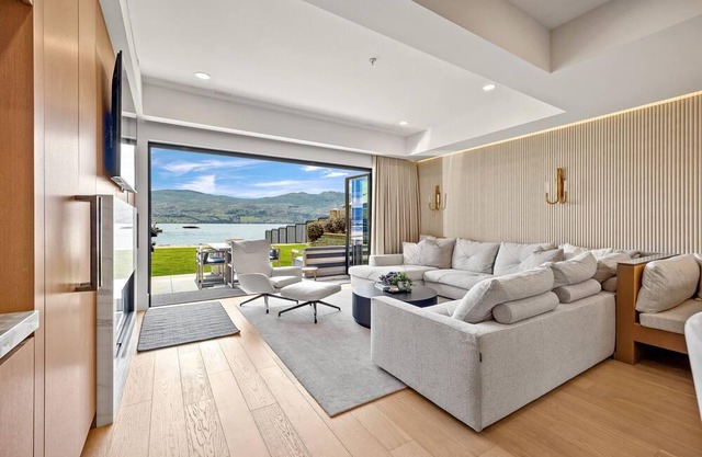 Lakefront Townhome with Private Beach and Boat Dock