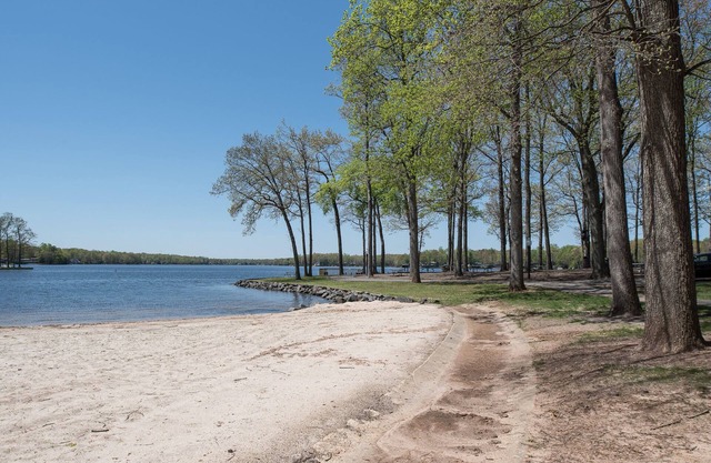 Lakefront Vacation Haven