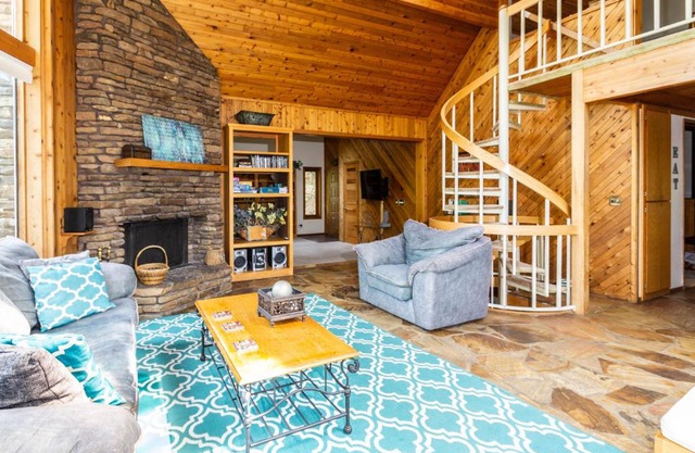 Lakefront with Hot Tub/Sauna-Beaver Lake,Arkansas