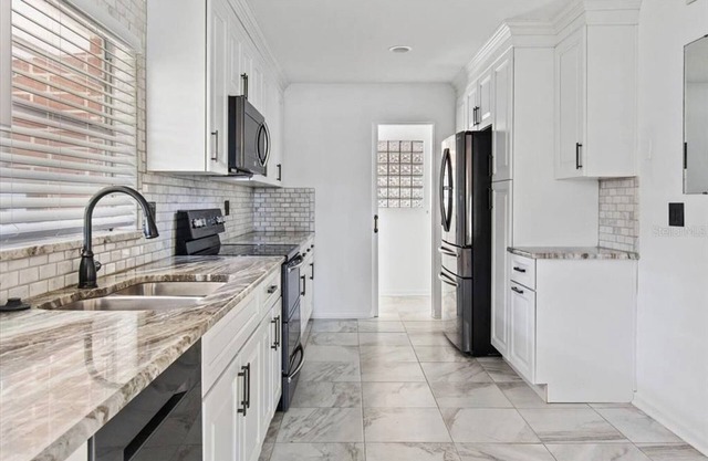 Lakehouse conveniently located near Theme Parks, Airport & Downtown
