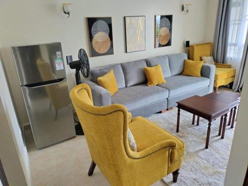 Lakeview Apartments - Serene Mustard