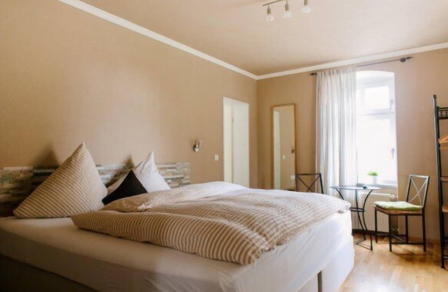 Landhotel Airport Inn