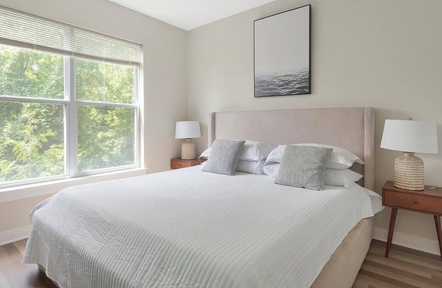 Landing | Beautiful 1BD, Gym, Clubhouse