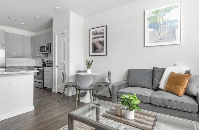 Landing | Incredible 1BD, Gym, Courtyard