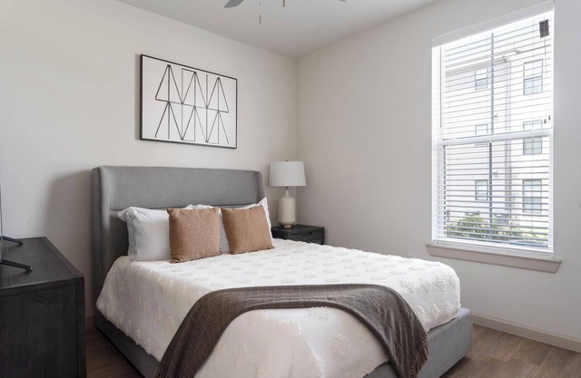 Landing | Modern 1BD, Game Room, Courtyard