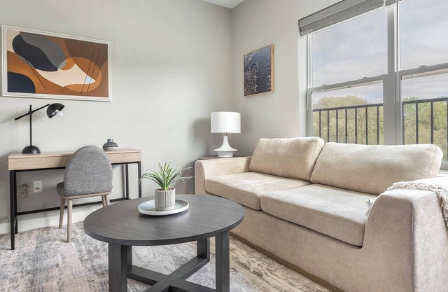 Landing | Stunning 1BD, Gym, Game Room