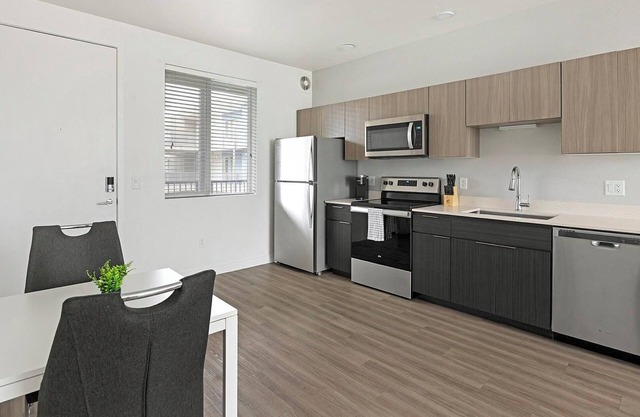 Landing | Stunning Studio, Clubhouse, Gym