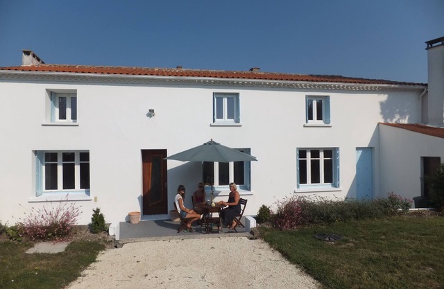 Large House Between Talmont And Mortagne Sur Gironde With Views On Estuary