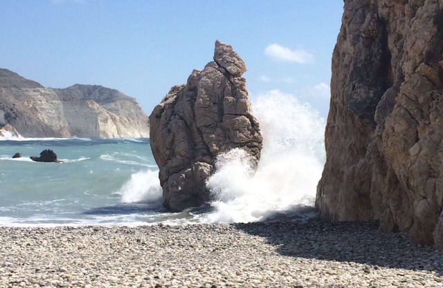 LARGE 1 BEDROOM FLAT FOR HOLIDAY LET IN TALA VILLAGE