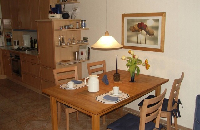 Large apartment with south-facing terrace, garden, wide view of the countryside, close to the beach