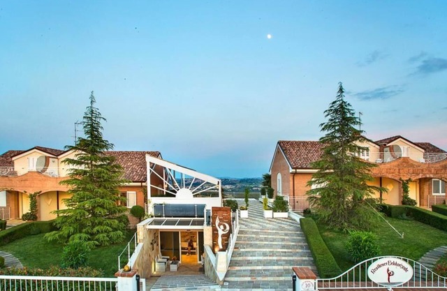 Large Apartment Residence Belohorizonte