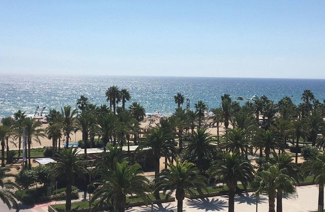 Large apartment with sea view, Llevant Beach 30 meters away! Ideal for families