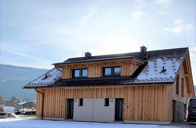 Large double chalet with garden near ski resort