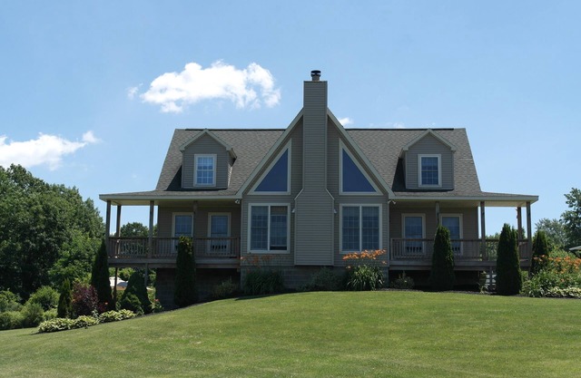 Large Finger Lakes Getaway - 5 BR with Bath Access!