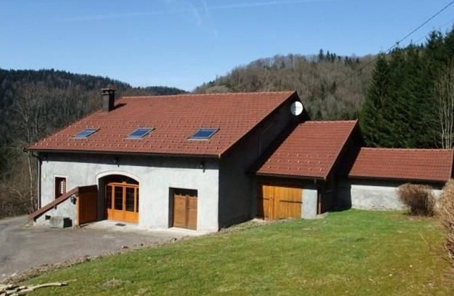 Large house in the Vosges, nature escapes
