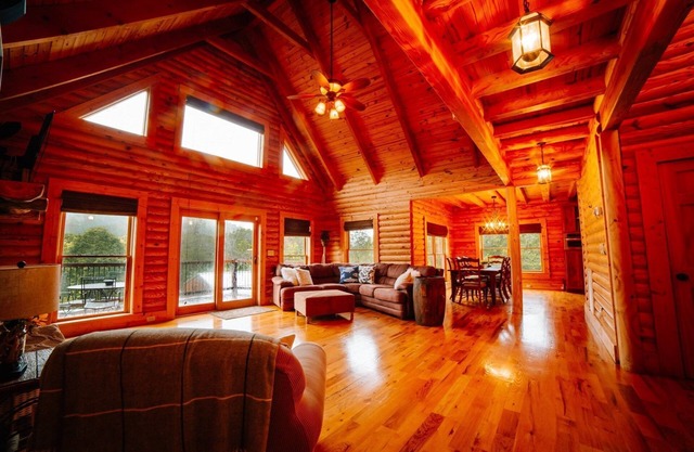 Large Groups Welcome! River and Trail Access 4BS14 - River Trail Lodge