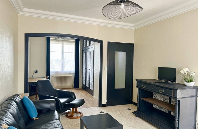 Large house 6 persons near Chambord- Air conditioning-Terrace