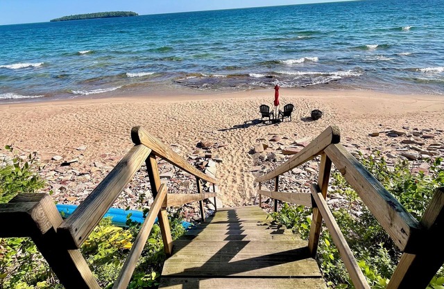 Large, One Bedroom Walk-out Apartment on Lake Superior near Munising & Marquette