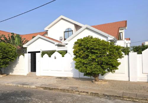 Large villa in Bel Air