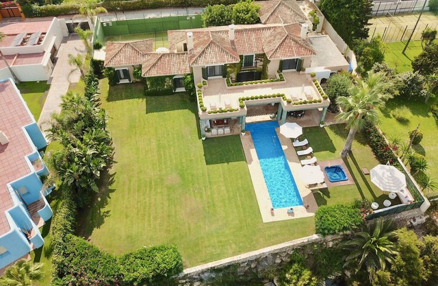 LAS RANAS Casasola Beach Villa