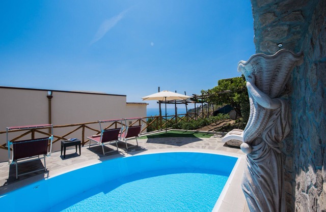 Last minute October-Private pool, no steps, free wifi