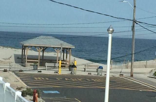 LAVALLETTE,Ocean Block, 1 Bedroom PLUS sleep loft, 1 full Bath IMMACULATE GORGEO